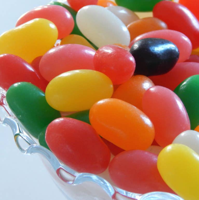 O'Shea's Candies Sweet Shop - Wholesale Gummy - Gourmet Old Fashioned Jumbo Spice Jelly Beans w/Jar 16OZ0