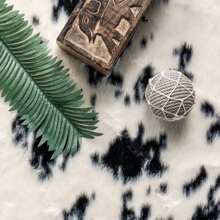 nuLOOM - Wholesale Area Rug - Faux Cowhide Washable Area Rug24