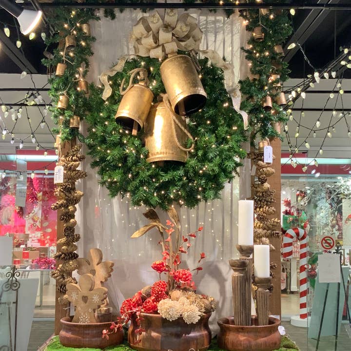 Wilco Home - Wholesale Bunting/Garland - 14 pc Festival Bell Garland Burnished Gold Finish