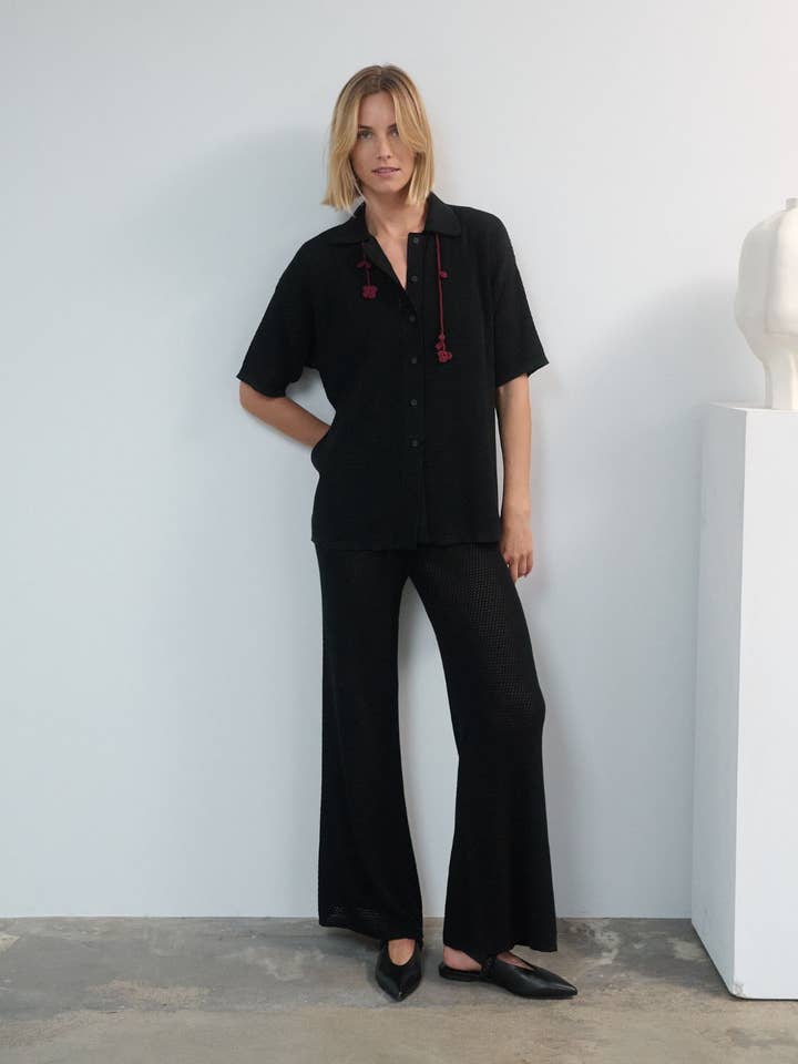 Sutemos: Black Cotton Shirt for wholesale on Faire