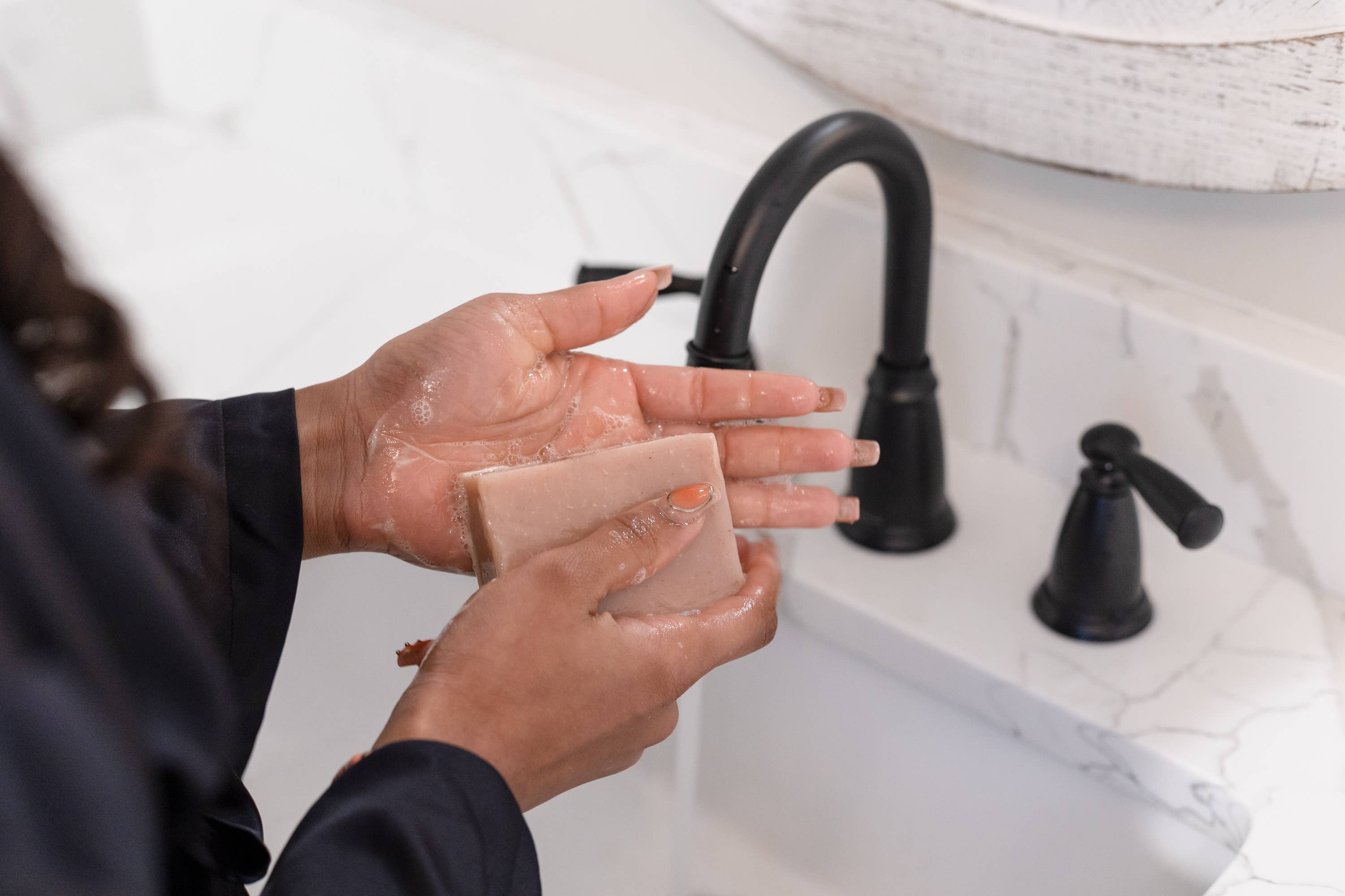 Rinse Bath Body Inc - Venta al por mayor Pastilla de jabón - Jabón - Geranio Rosa | Jabón en Barra Natural | Limpiador Facial3