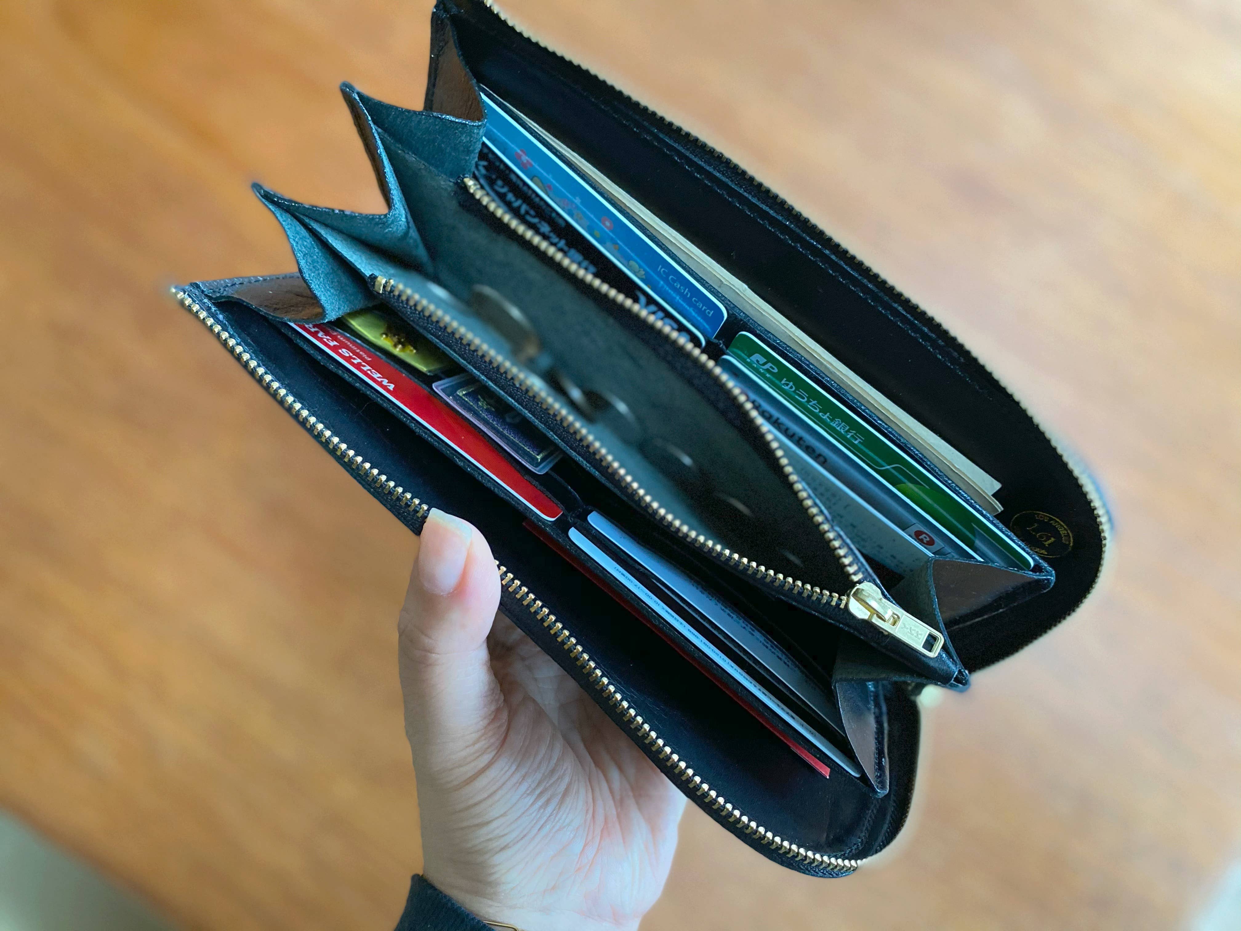 1.61 Soft Goods - Wholesale Wallet - Women's - Ruff Zipper Wallet - Rectangle Size5