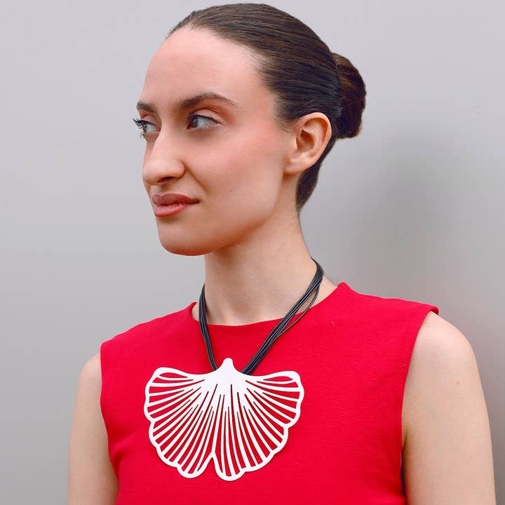 Sonata - Wholesale Snap Jewelry - Ginkgo Metal Pendant Necklace4