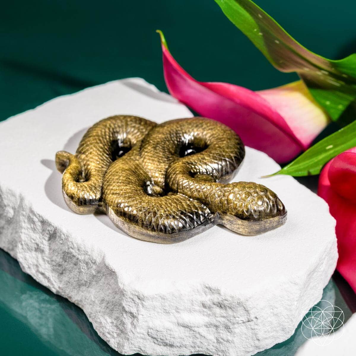 Conscious Items – Großhandel Spiritueller Stein/Kristall – Ungebrochen: Der Goldene Obsidian-Schlangentotem4