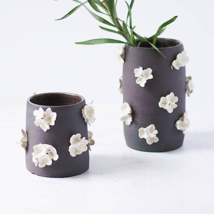 Erica Moore Pottery - Wholesale Vase - Charcoal Flower Vase4