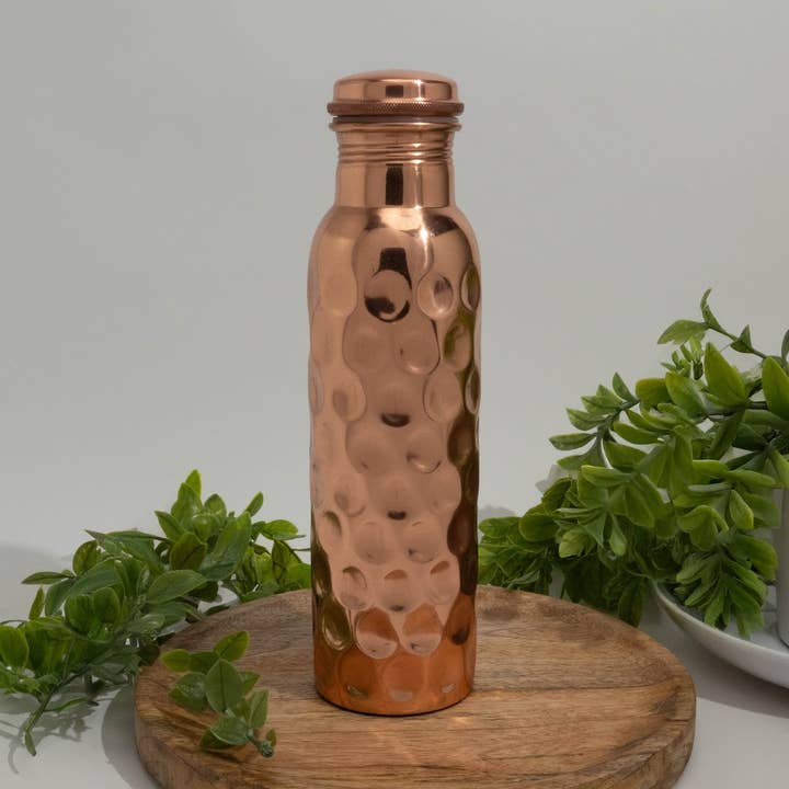 Garrafa de água de cobre puro polida em diamante ± 950 ml (pesada por atacado de Ayurveda Specialist B.V.