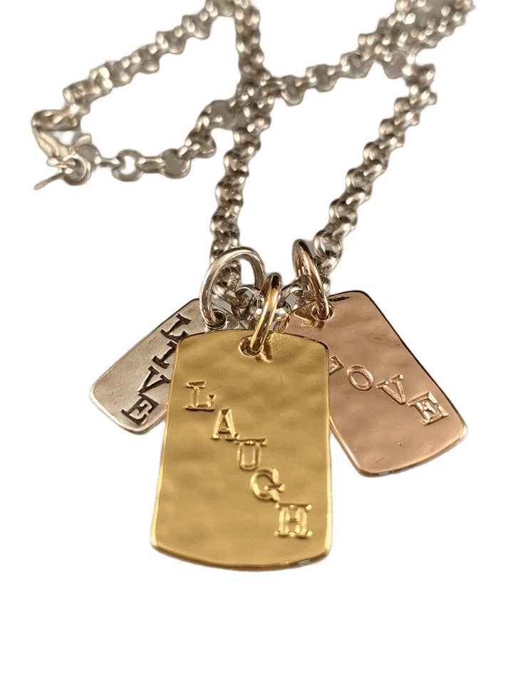 Collier en argent sterling tri-couleur Live Love Laugh 45,7 cm pour la vente par GK Designs