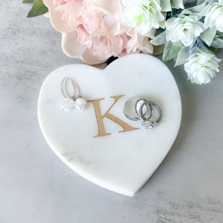 Personlig marmor hjerteformet ringskål for engroshandel hos Woobie Beans Jewelry, Gifts & Apparel