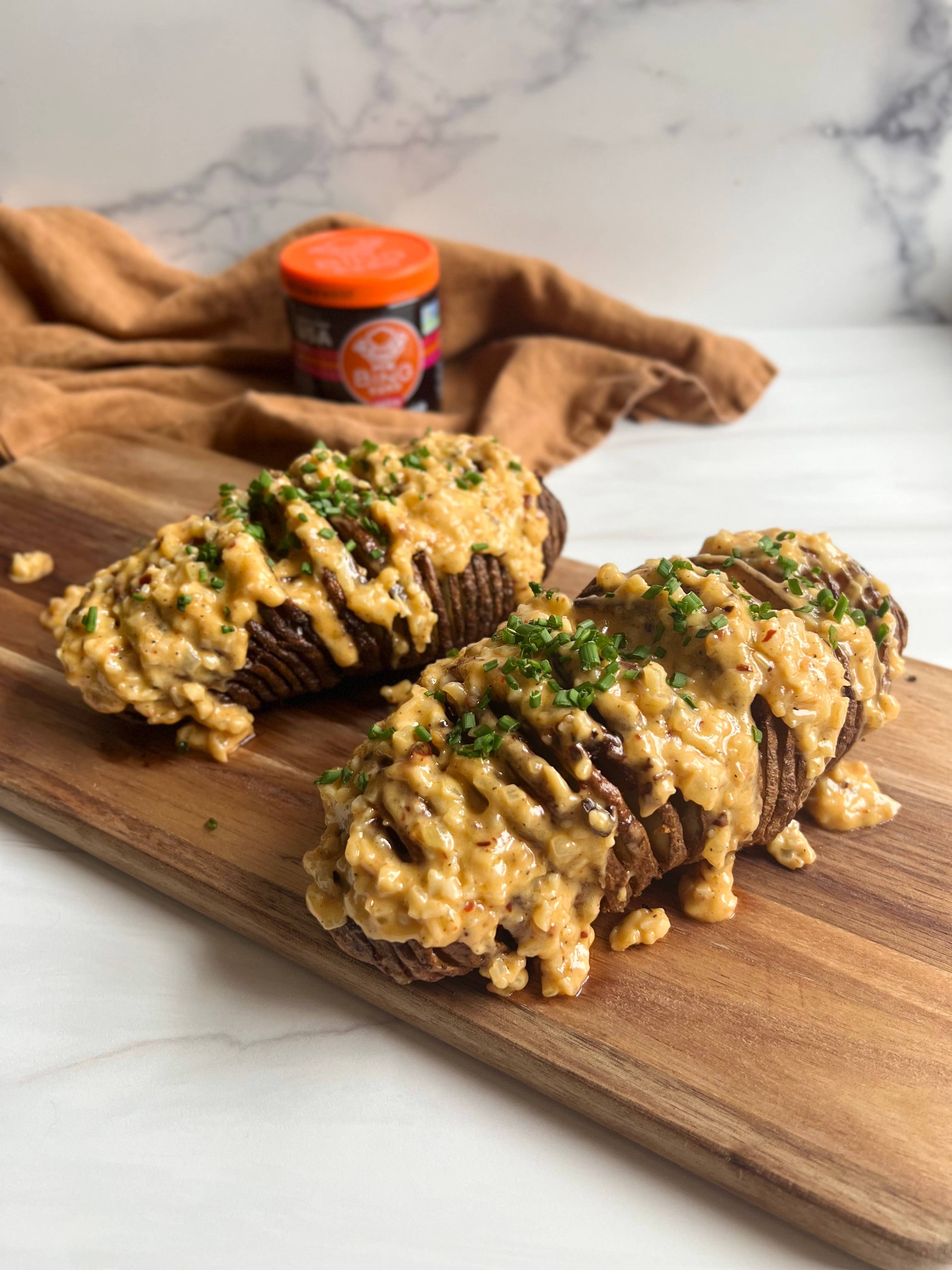 MR BING FOODS - Vente Pâtes de piment - Croustillant au chili épicé Mr Bing, 12/4 oz4