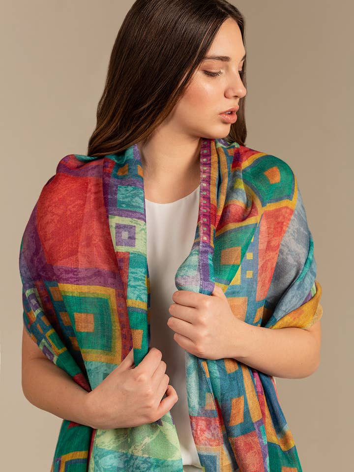 Uslo for wholesale by KUNA - Feel The Hands Of The Andes