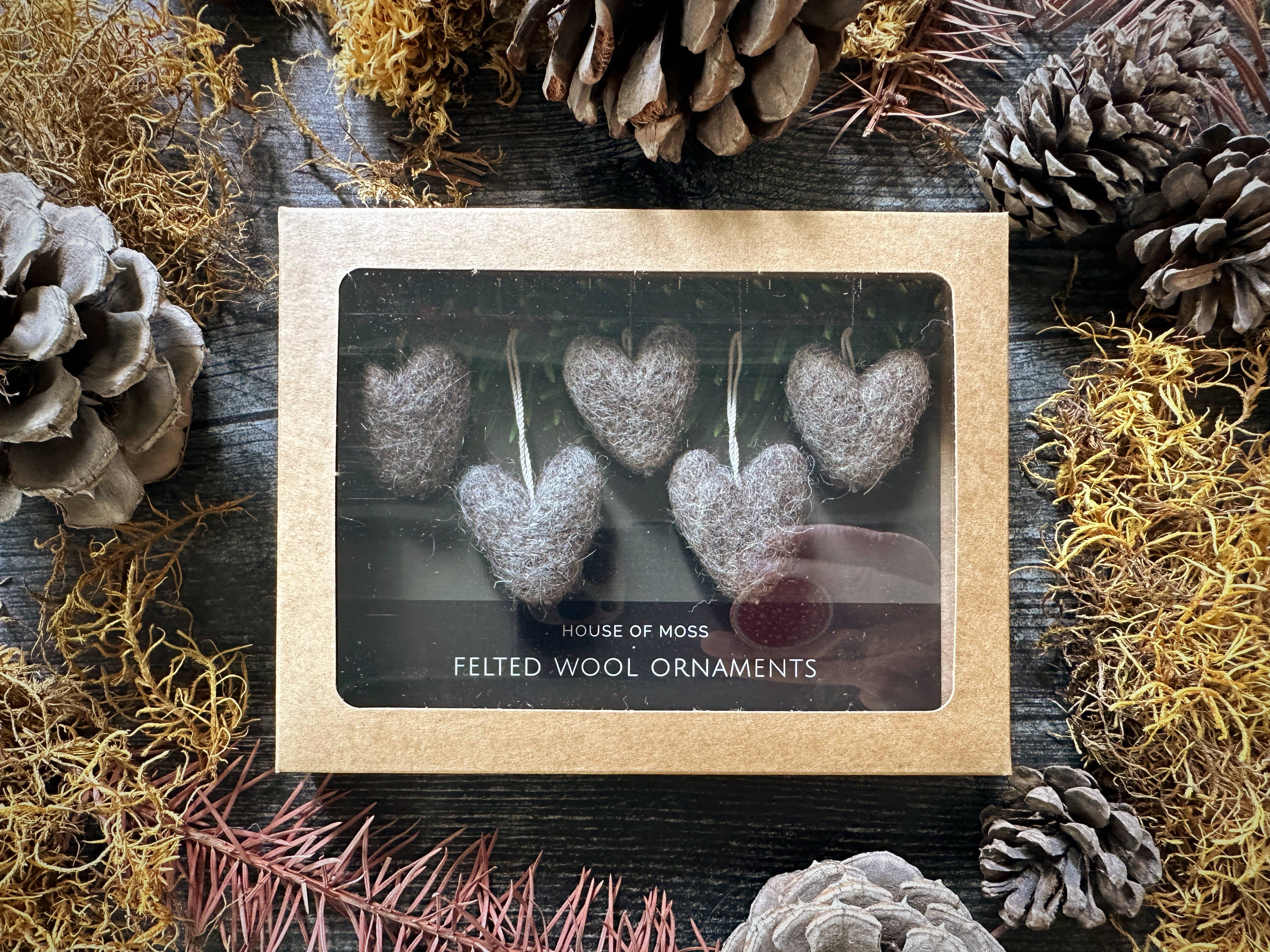 House of Moss – wholesale Ornament set – Heart Ornaments | Boxed Set of 5 Mini Wool Ornaments17