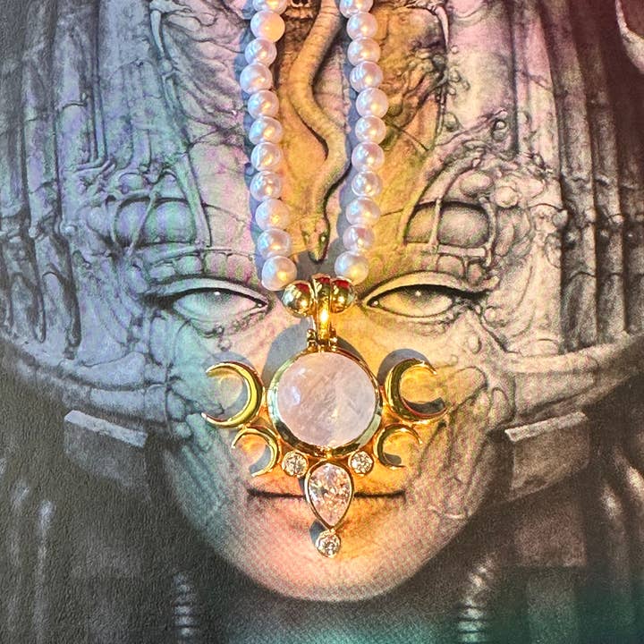 Flesh & Soul - Wholesale Choker/collar - FIVE MOONS MOONSTONE Pearl Choker7