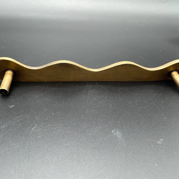 Bronze Betty – wholesale Knob/pull – Wave Bass Door Pull, 24cm2