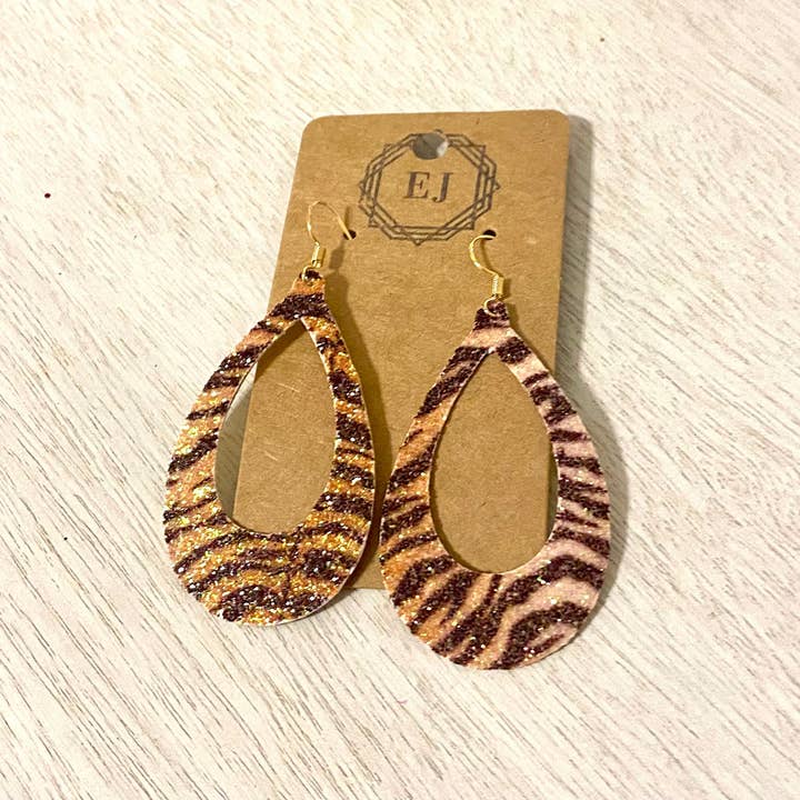 Elizabeth James Artisan Jewelry - Wholesale Dangle Earrings - The Rayas Gameday Dangle Earrings3