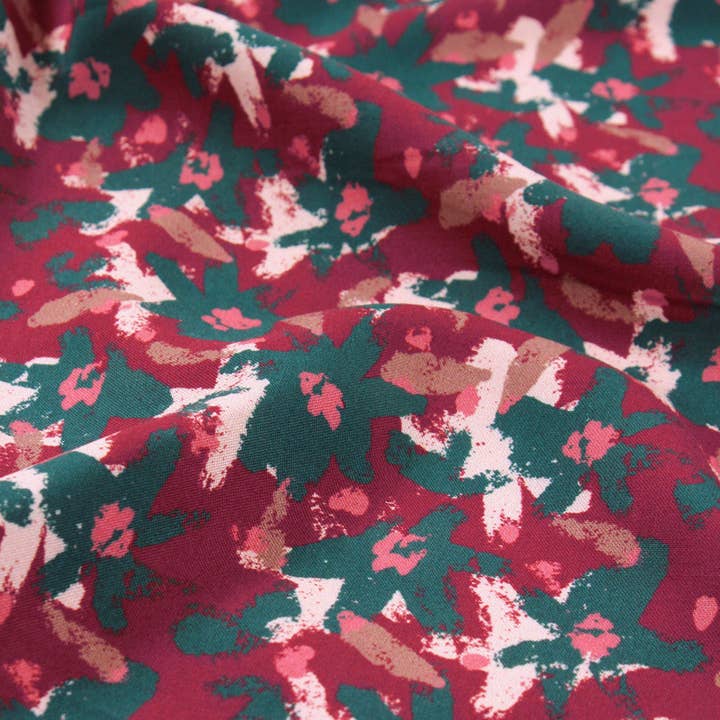 Eglantine et Zoé – Großhandel Stoff – Edel Brick Red Viskose-Stoff mit Blumemuster