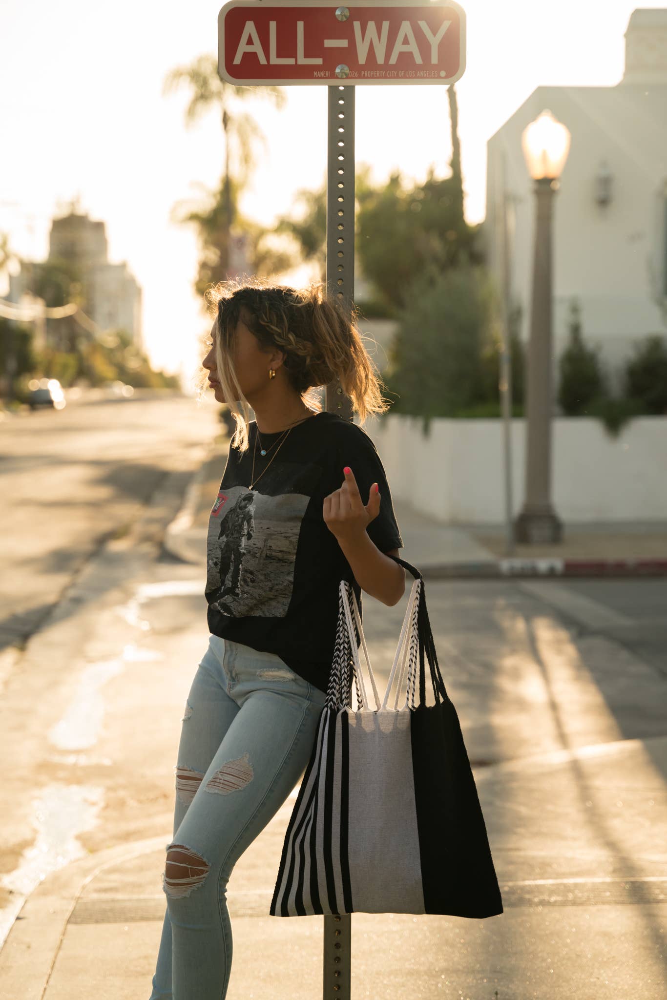 Rikita Chic - Wholesale Tote Bag - Women's - 004 BLACK & WHITE TOTE BAG1