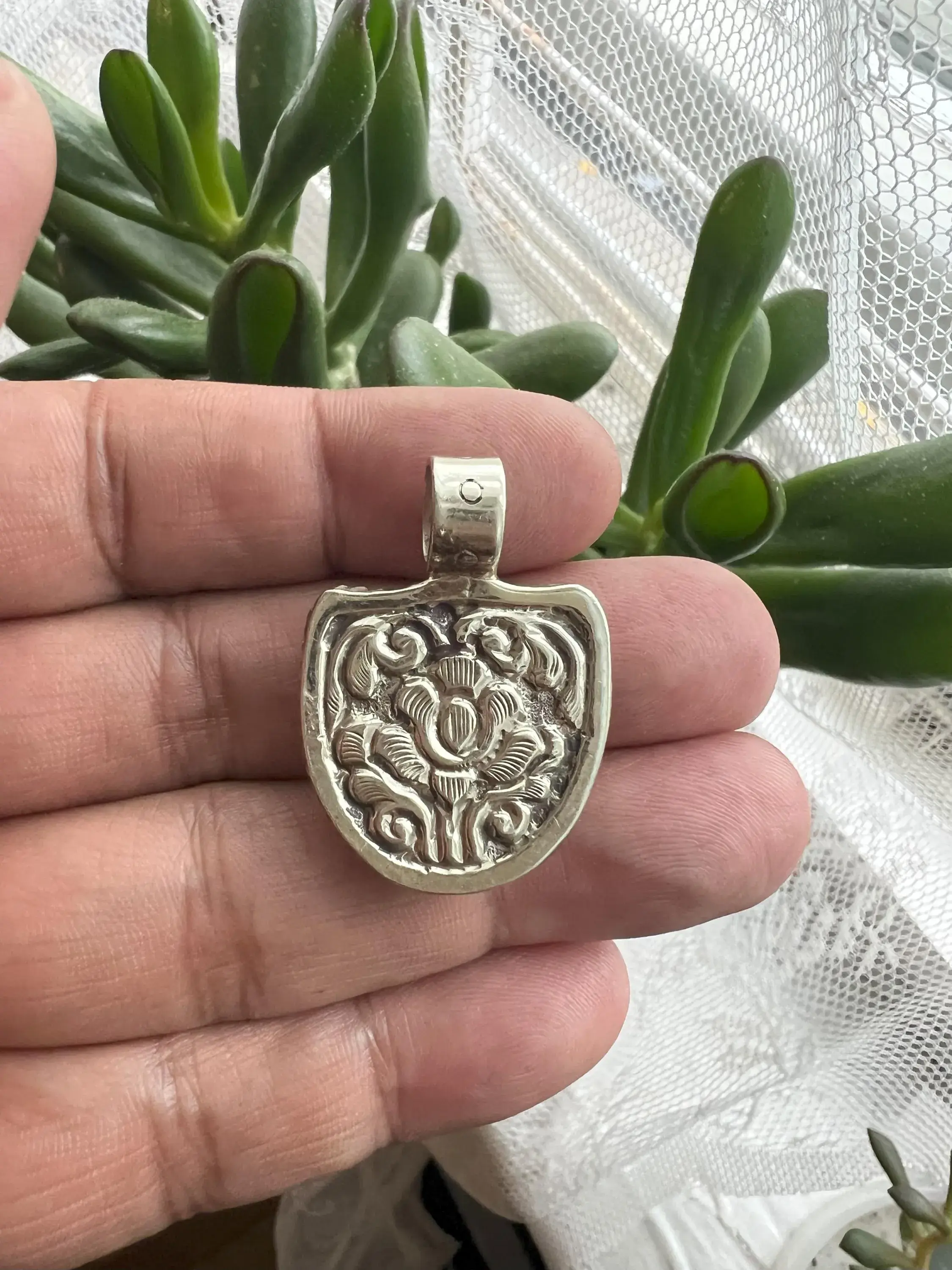 GTG Gems Corp - Wholesale Individual Charm/Pendant - Animal hand carved bone  Pendant with Owl, Handcrafted2