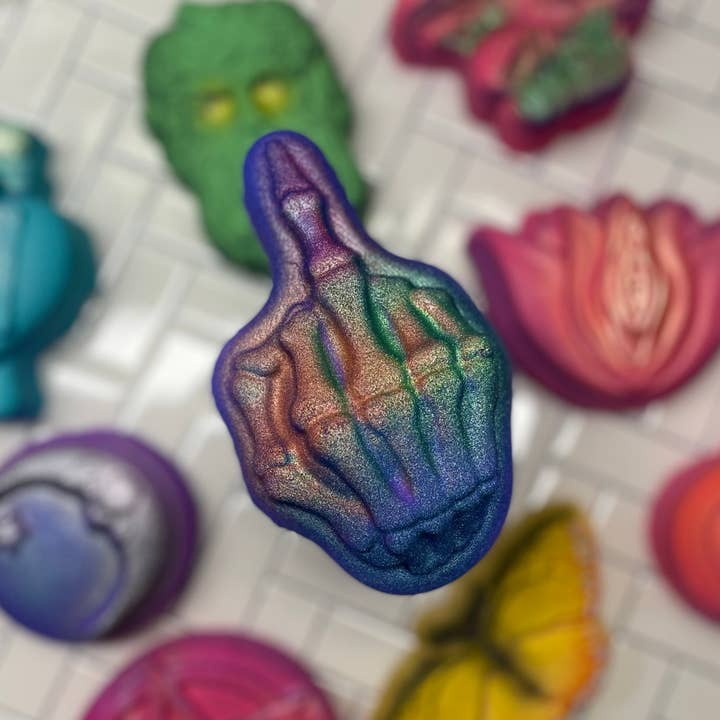 Bombe de bain F U pour la vente par Boil & Bubble