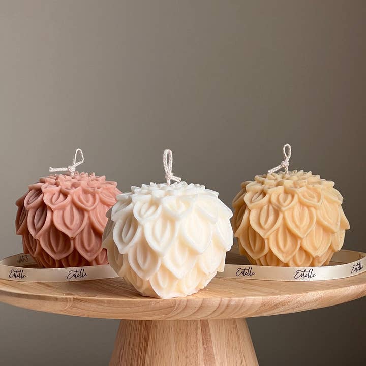 Lotus Flower Soy Wax Candle: Handmade Decorative Candle for wholesale by Estelle Studio