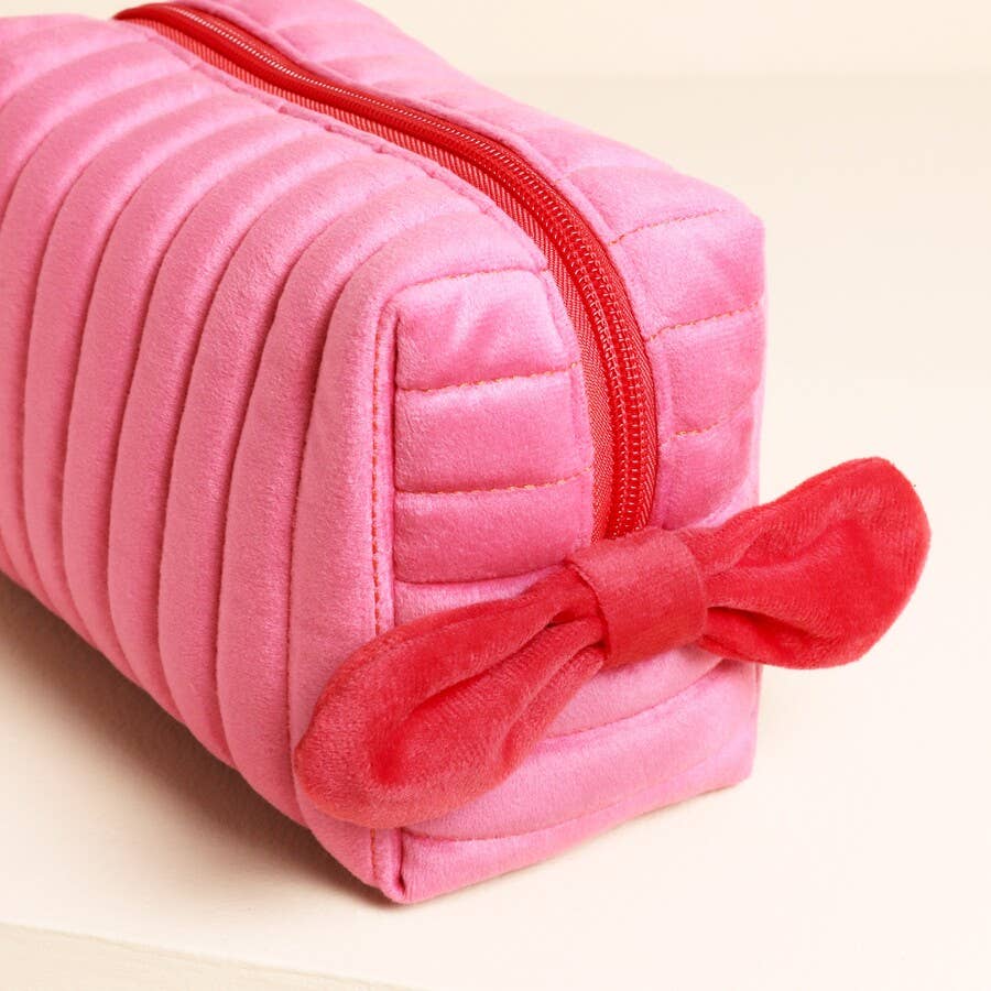 Lisa Angel – wholesale Make-up/cosmetic bag – Pink and Red Velvet Bow Makeup Bag1