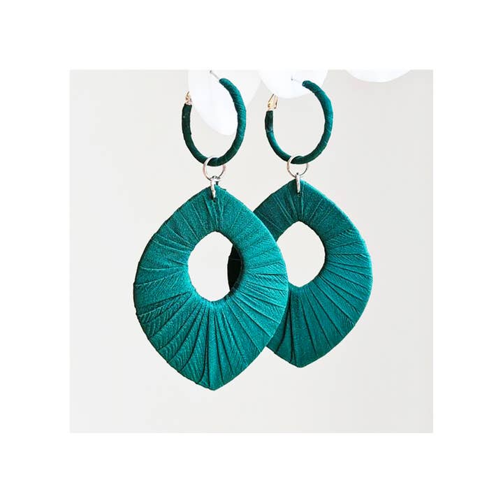 Aprilis Creations - Wholesale Dangle earrings - Designer Handmade Drop Earring - Dubai3