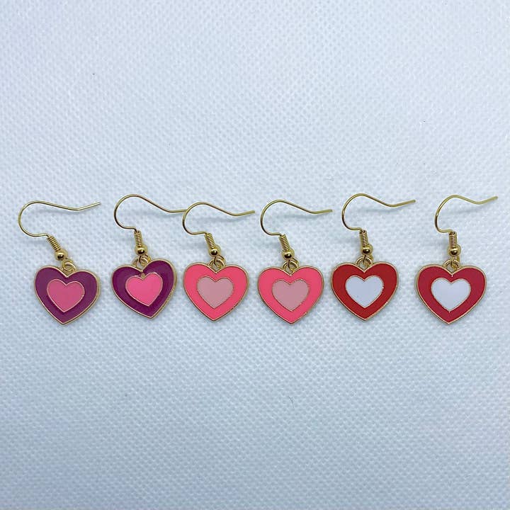 Orecchini a forma di cuore per la vendita all'ingrosso da parte di Trinkerbell Jewelry