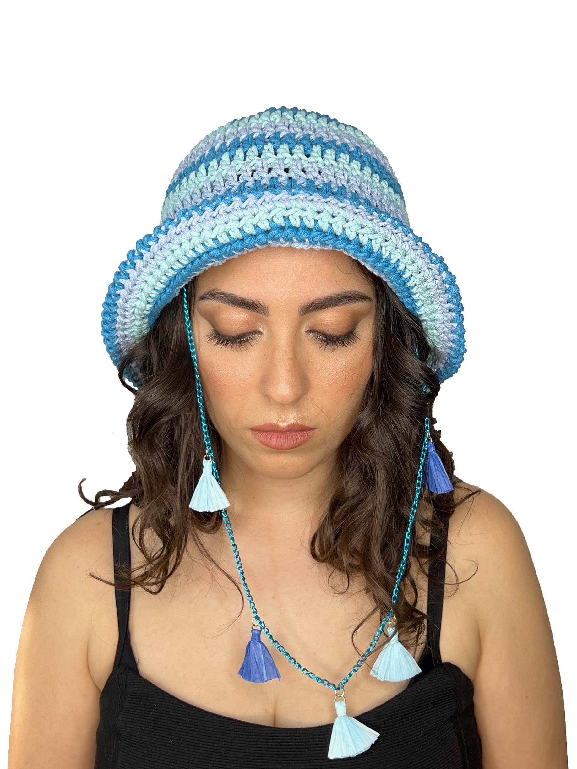 Tétè Accessories - Wholesale Bucket Hat - Women's - Cappello all'uncinetto a righe azzurro e grigio2