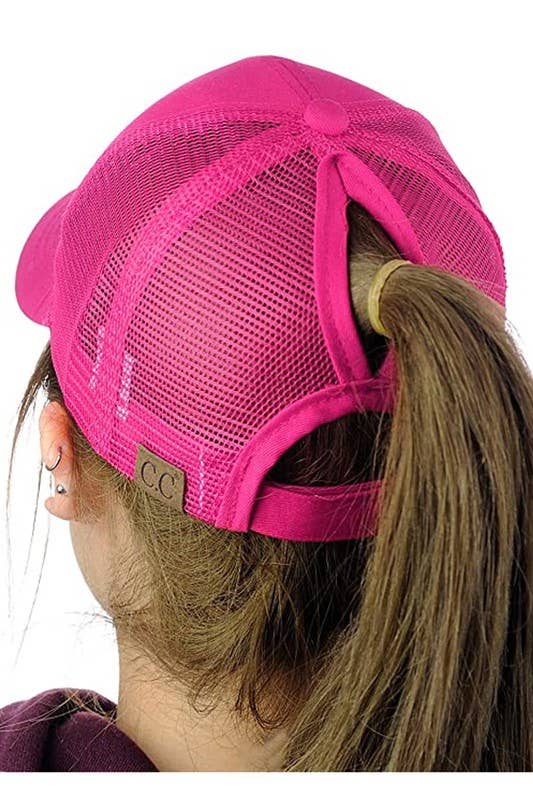 Suzie Q USA – wholesale Hästsvanskeps - Dam – Suzie Q USA CC-märke keps med hål för hästsvans och nät16