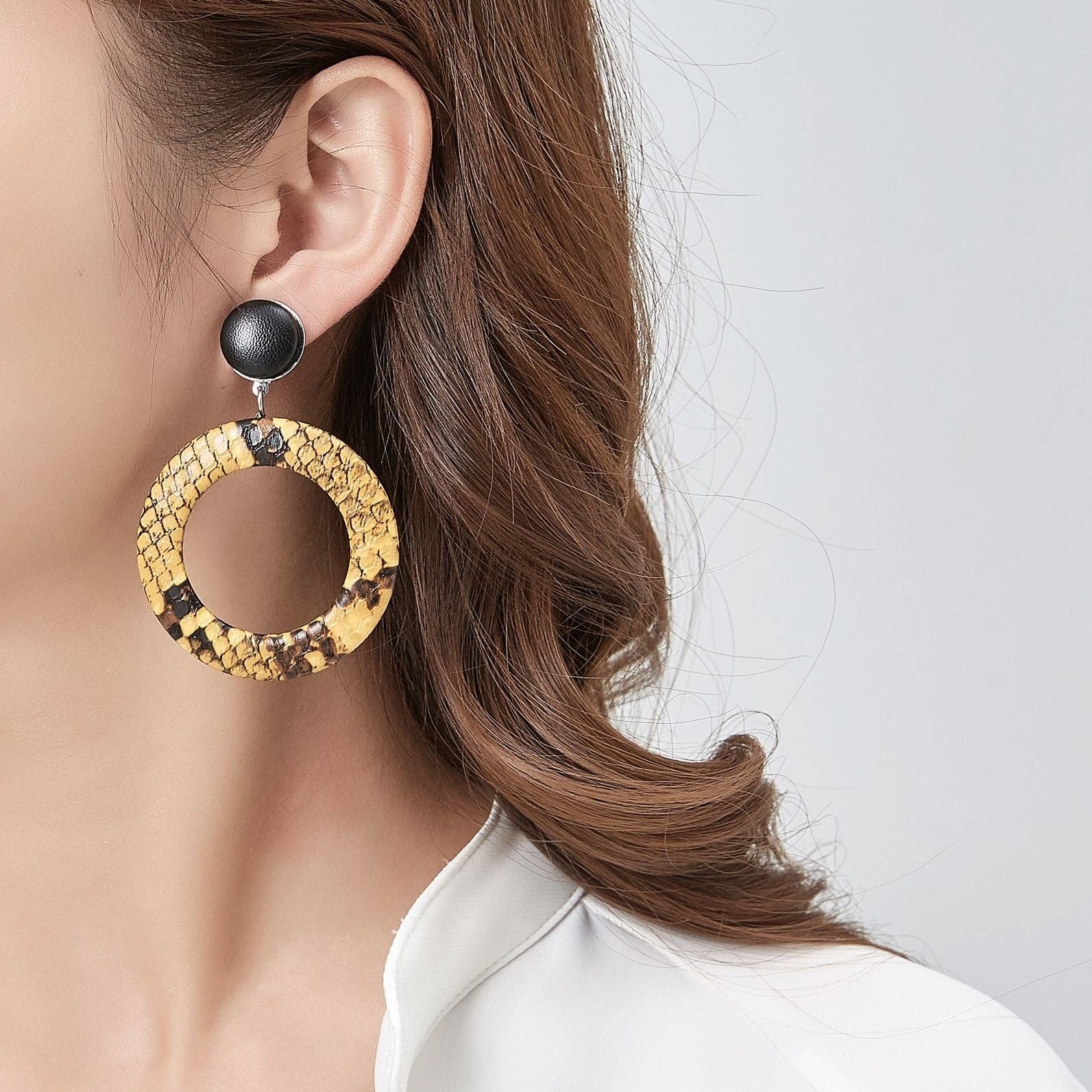 BELLE MISS - Wholesale Clip-On Earrings - Bertile clip earring1