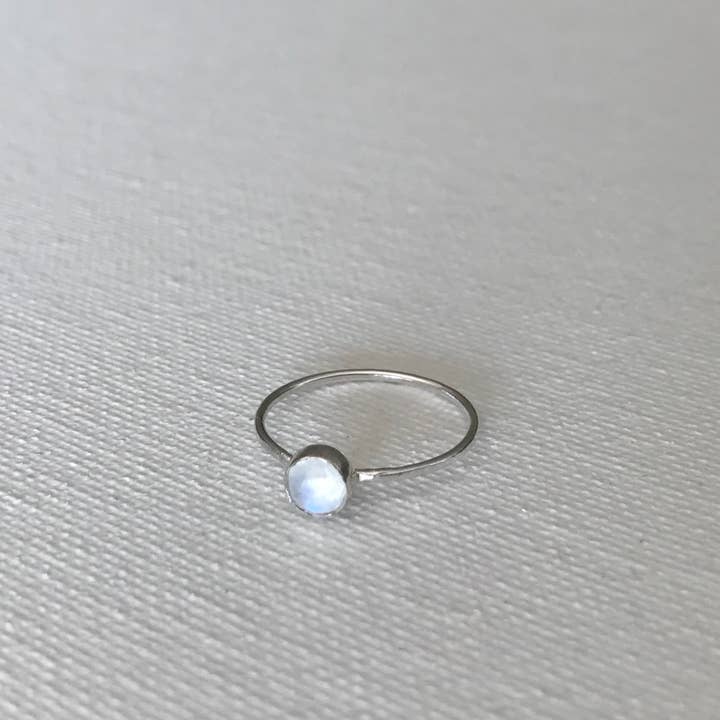 Bague Moonstruck pour la vente par Wild Left