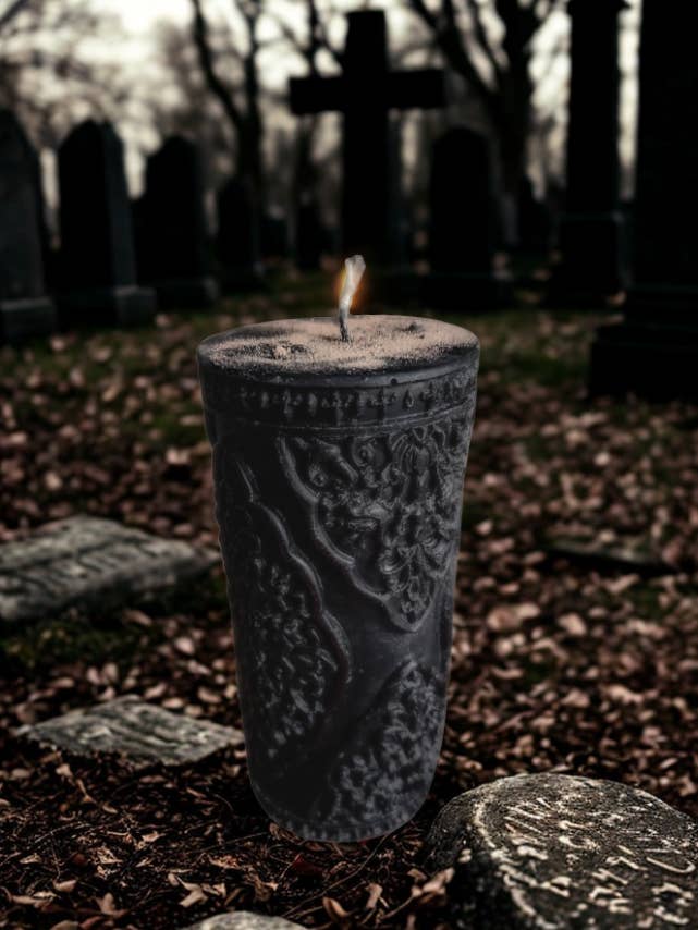 LUTO DE MEDIANOCHE - Vela Pilar de Cera de Abeja Ornamental para venta al por mayor de BlakByrd Botanika