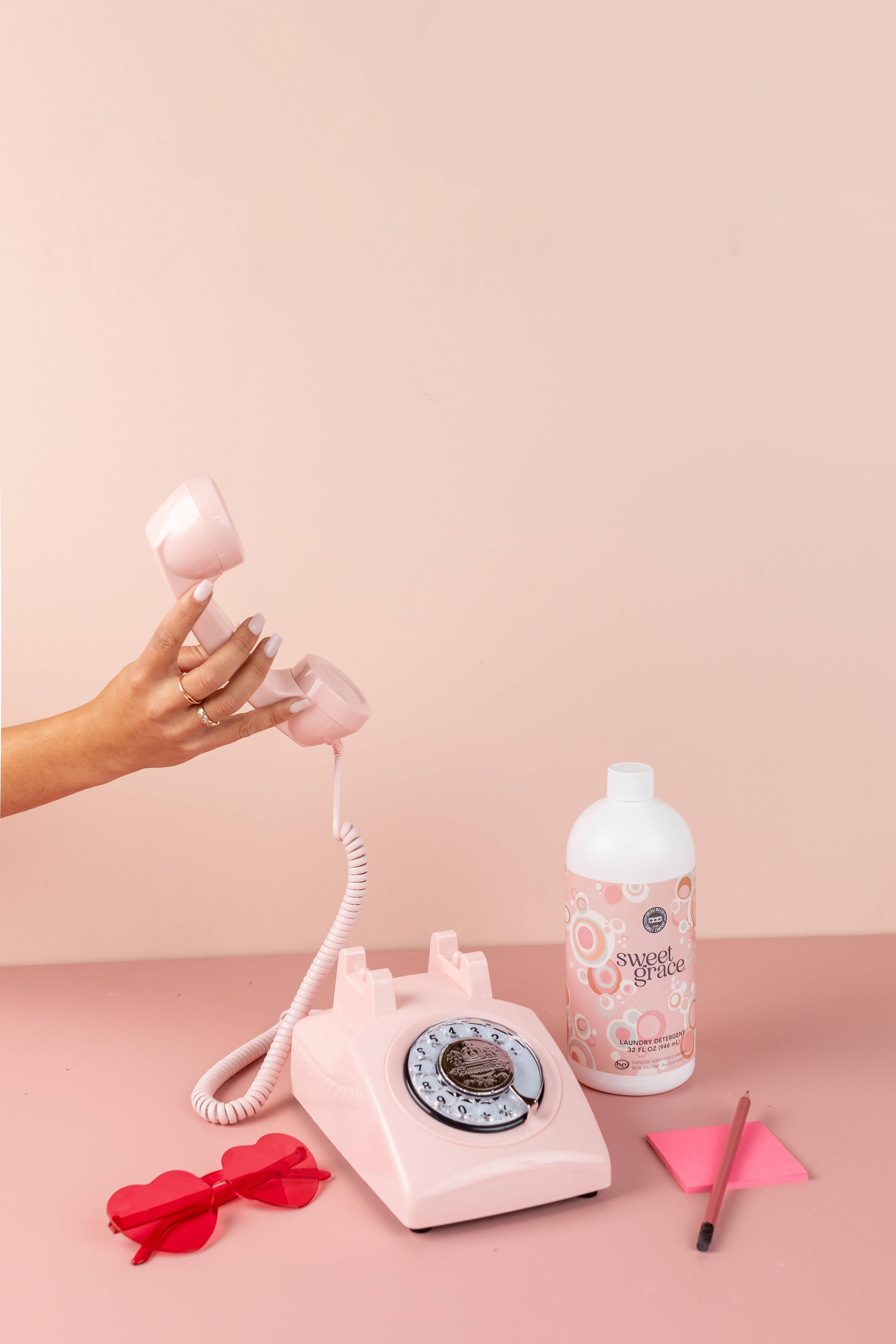 Bridgewater Candle Company - Wholesale Liquid Laundry Detergent - Sweet Grace 32oz Laundry Detergent12