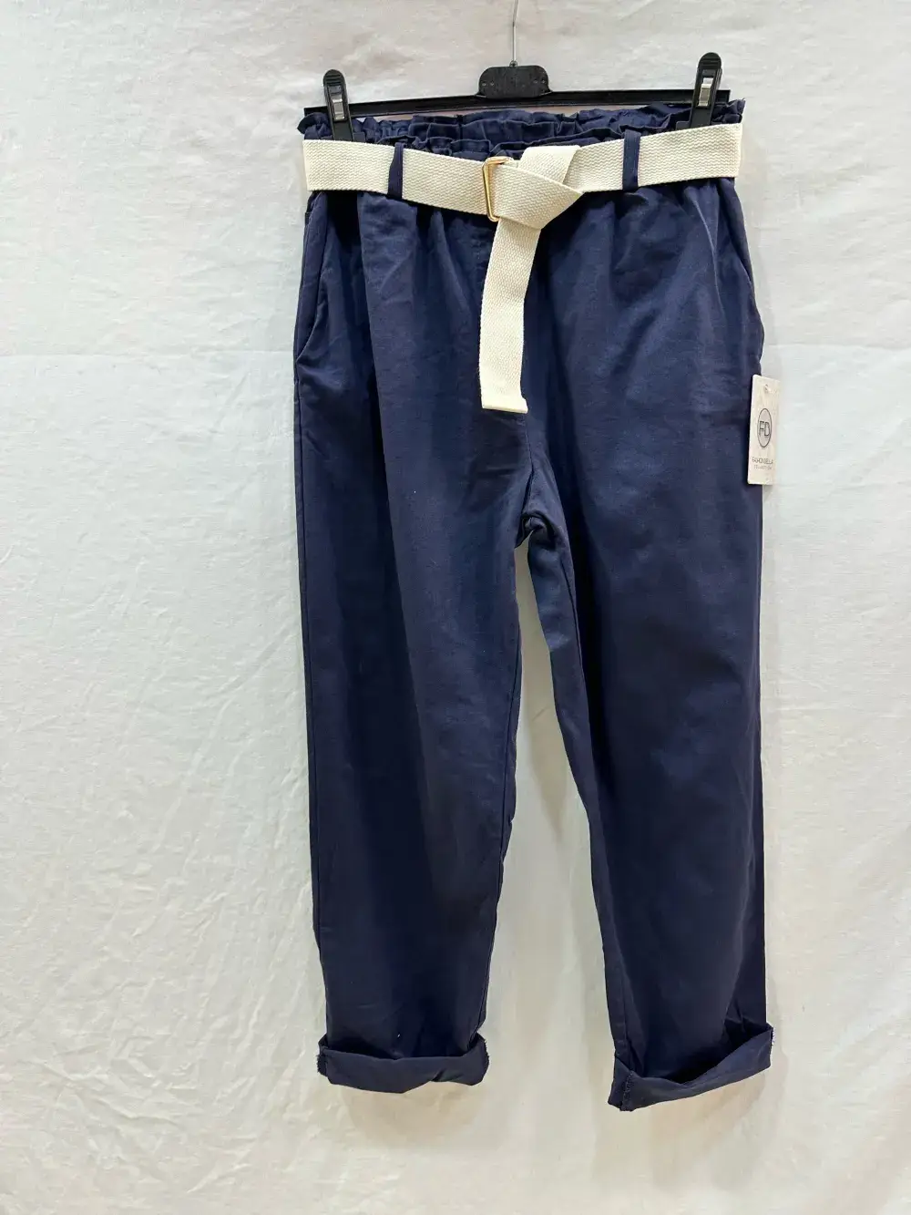 Mimi & Gogo – wholesale Pants – Women's – Carrot pants with belt @25720_PaCarotteCeinture2