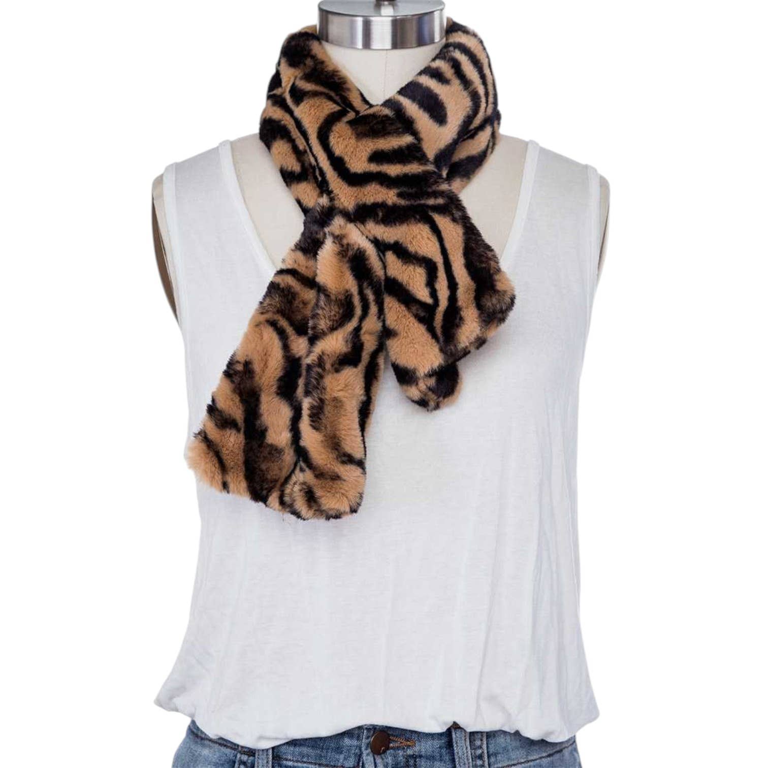 LA Jewelry Plaza - Wholesale Scarf - Women's - Faux Fur Animal Print Winter Scarf0