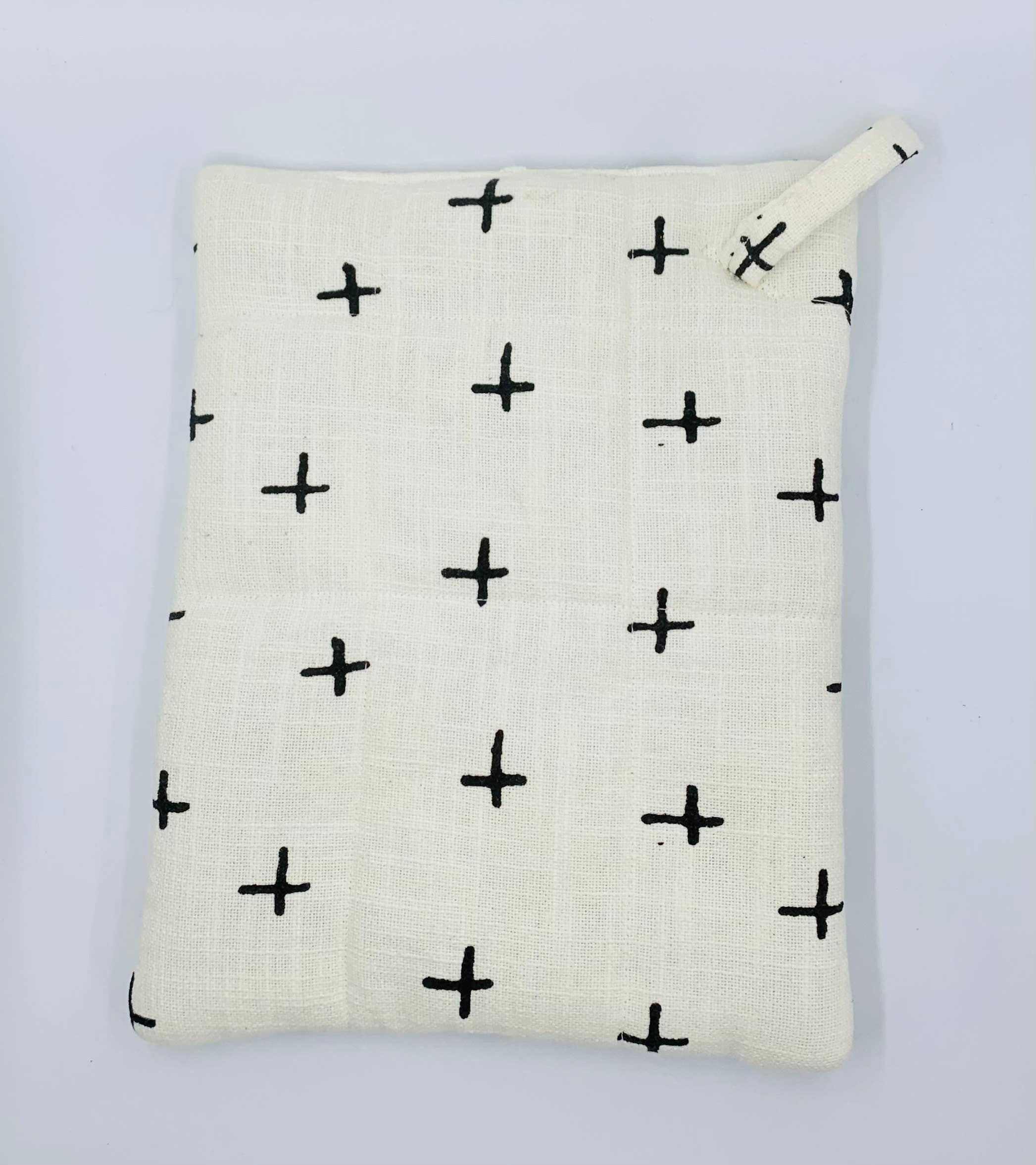 Rich Home Linens - Wholesale Oven Mitt/Pot Holder - Set Of 2 Pot holders & Acacia wooden measuring spoon set3