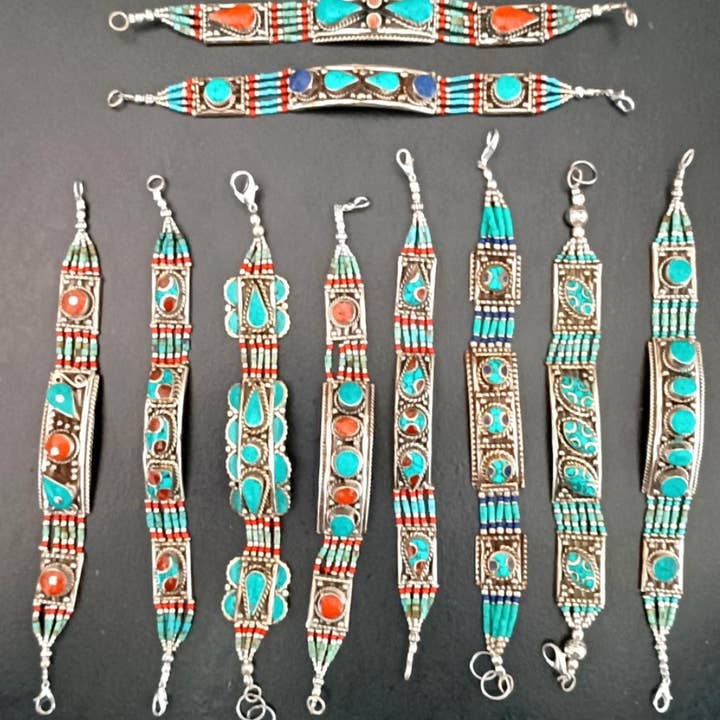 Unique Brand – Großhandel Perlenarmband – Original GOA handgefertigte Armbänder4