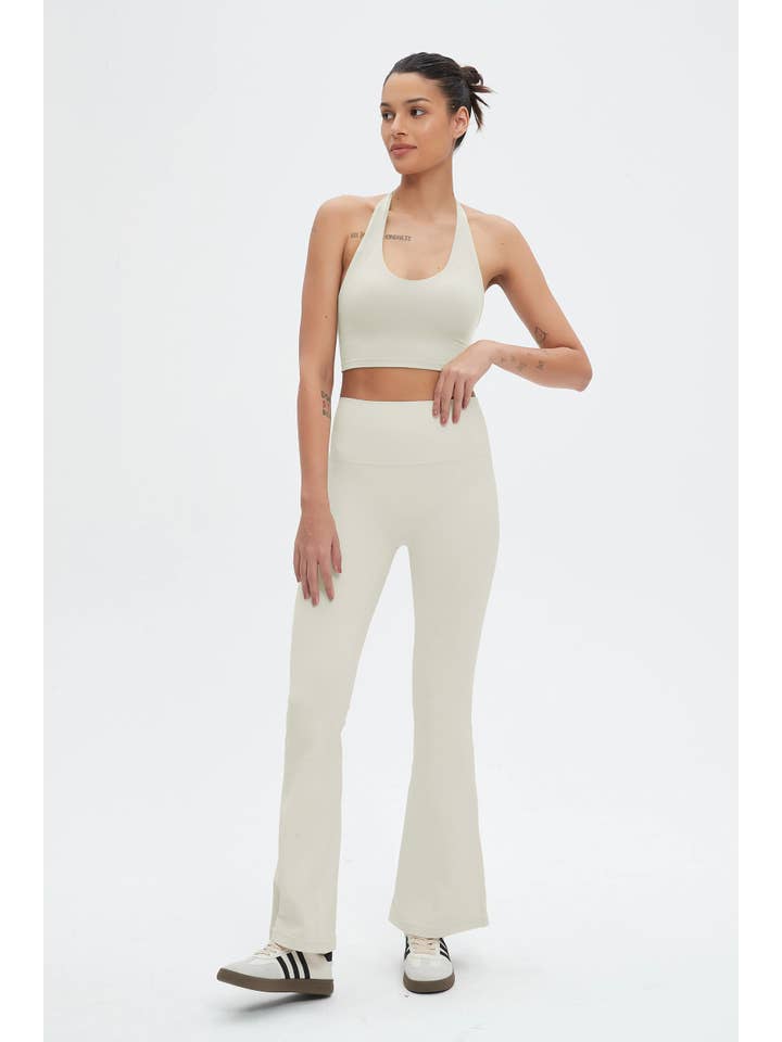 91thelabel - Vente Ensemble de sport – femme - Ensemble brassière sport dos nu Daphne Lycra® à col halter et pantalon flare14