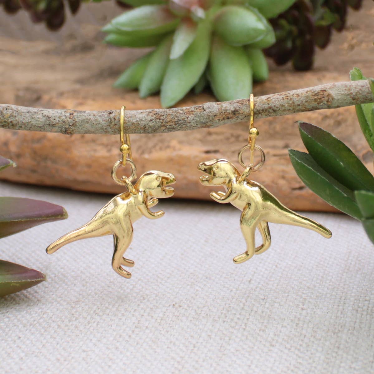 ZAD - Vente Boucles d'oreilles pendantes - Boucles d'oreilles Tyrannosaurus Rex en or des temps préhistoriques