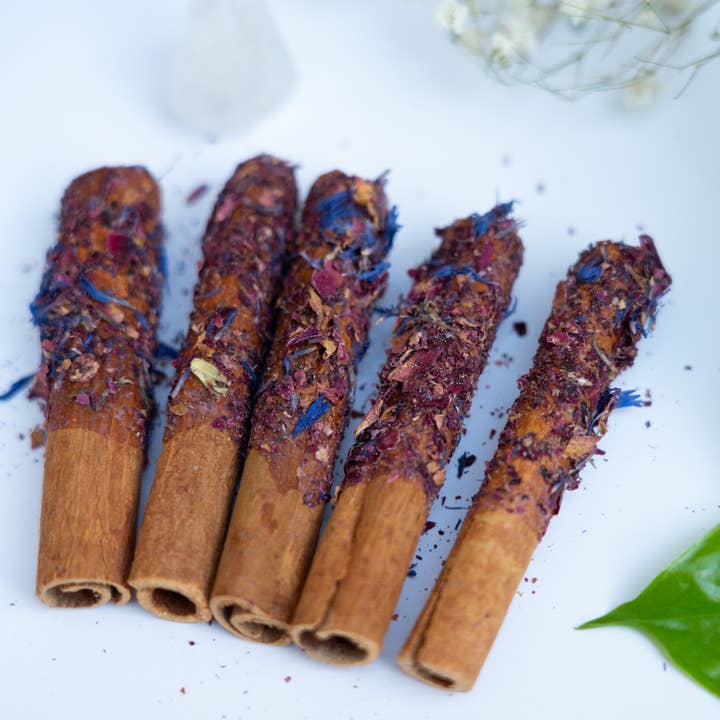 Canelitas - Sacred Heart - Palo Santo Alternative for wholesale by Yolia Botanica