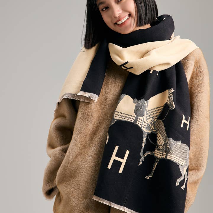 Winding River - Wholesale Wrap - Women's - Equestrian Black / Cream Stable Reversible Wrap