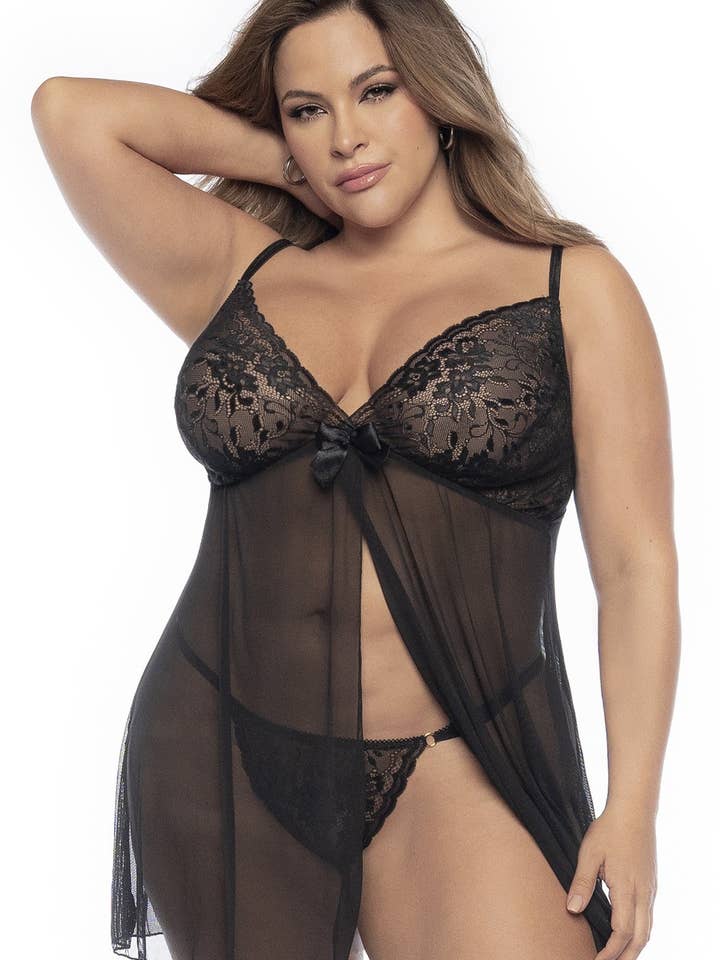 Plus size open lace and black fishnet babydoll for wholesale by Mapalé