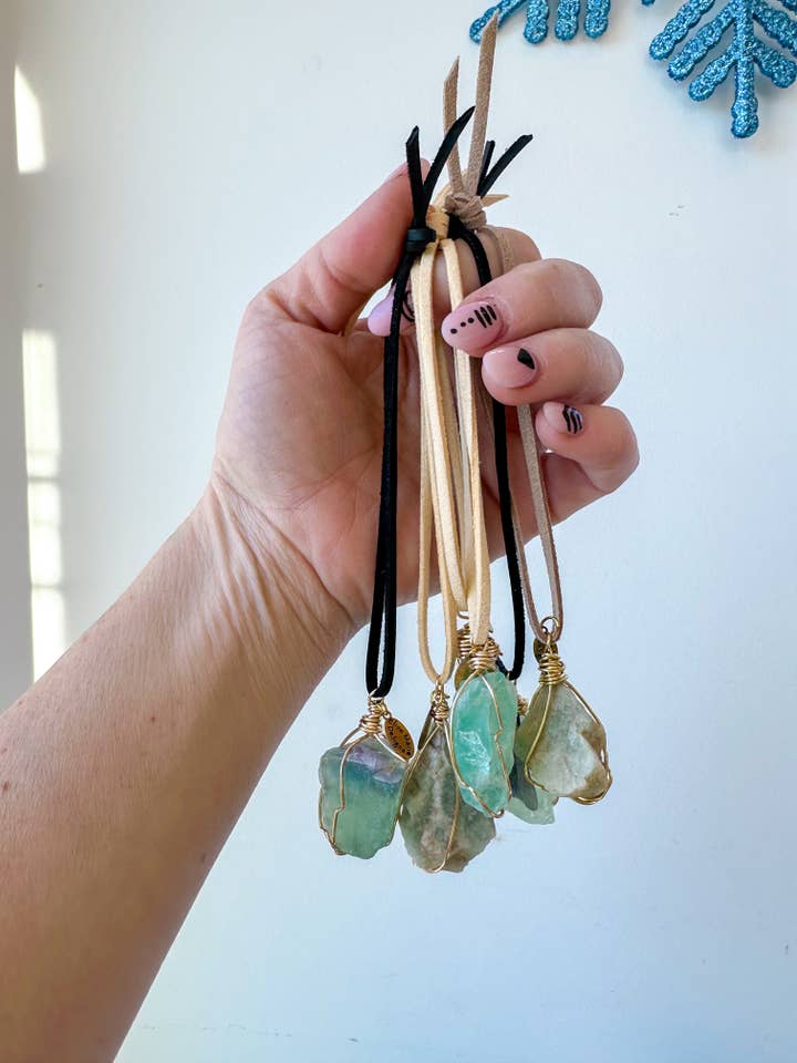 Ädelstensprydnad | Kristalldekor | Bilcharm för wholesale av Elise Marie DeSigns