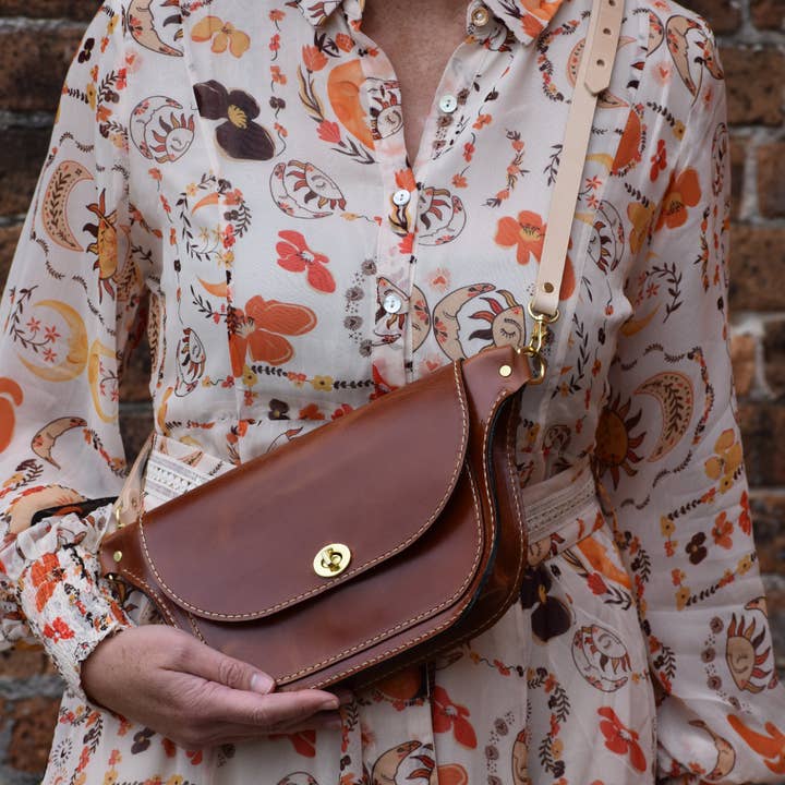 SouthLife Leather Goods - Wholesale Belt Bag - Women's - The Charlotte Belt Bag3