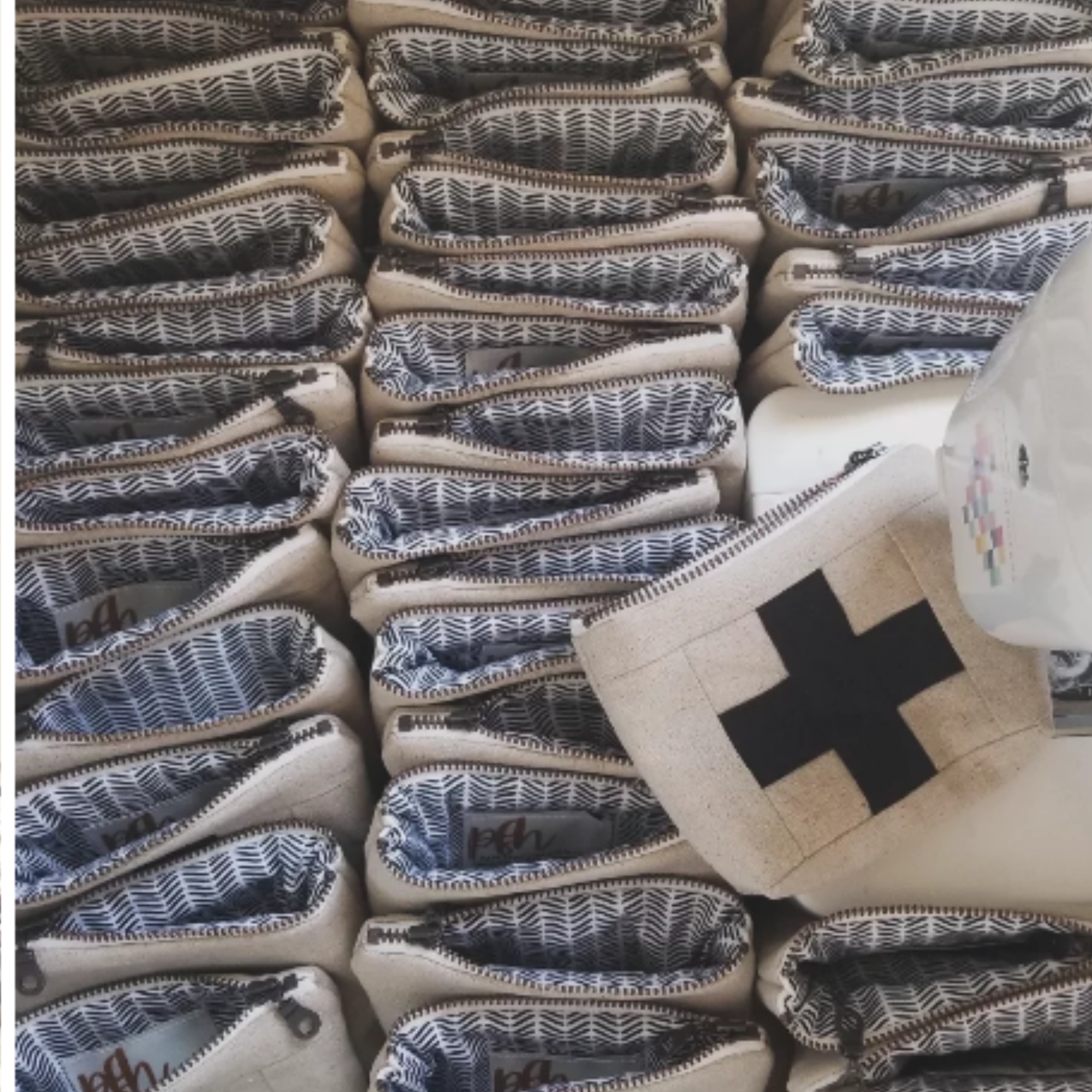 PaperFromHeaven - Vente Trousse de premiers secours - Trousse de premiers secours verte moyenne • Pochette à fermeture éclair pour kit d'urgence3