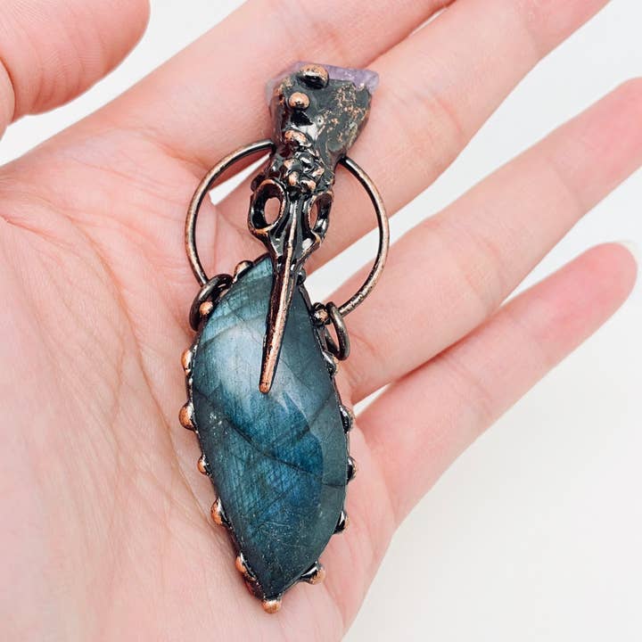 Inlaid Anemousite & Amethyst Crow Skull Craft Charm - CS for wholesale by Mio Queena