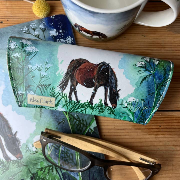 Estuche para gafas de perejil de caballo y vaca para venta al por mayor de Alex Clark Art