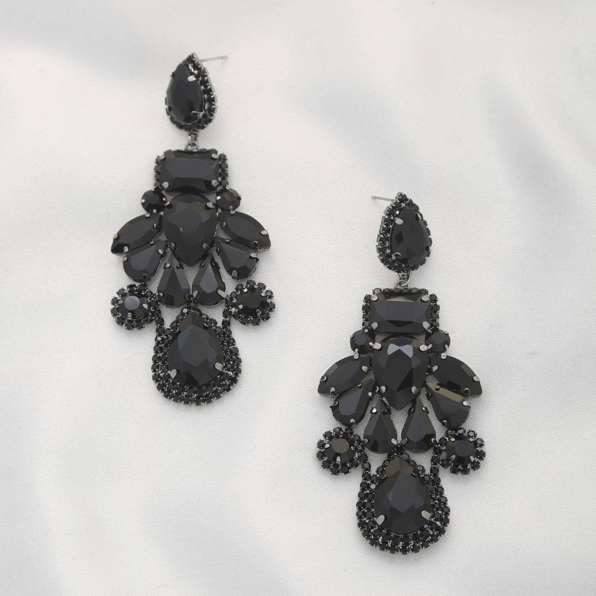 anbfashion - Wholesale Dangle Earrings - TEARDROP RHINESTONE DANGLE EARRING FE-16895