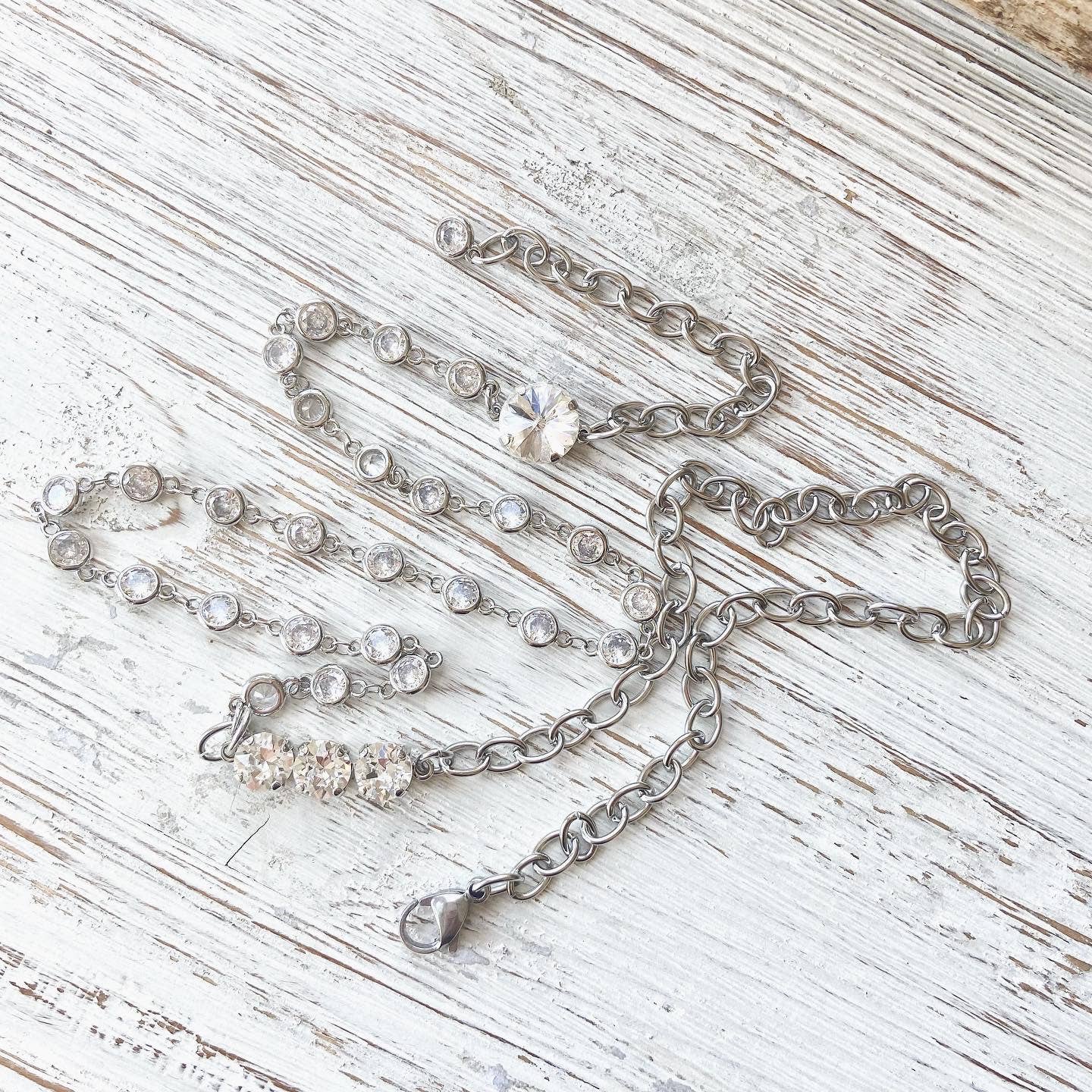 VB&CO Designs Handmade Jewelry - Vendita all'ingrosso Bracciali a catena e a maglie - Bracciale avvolgente a strati boutique salon gioielli arm party1