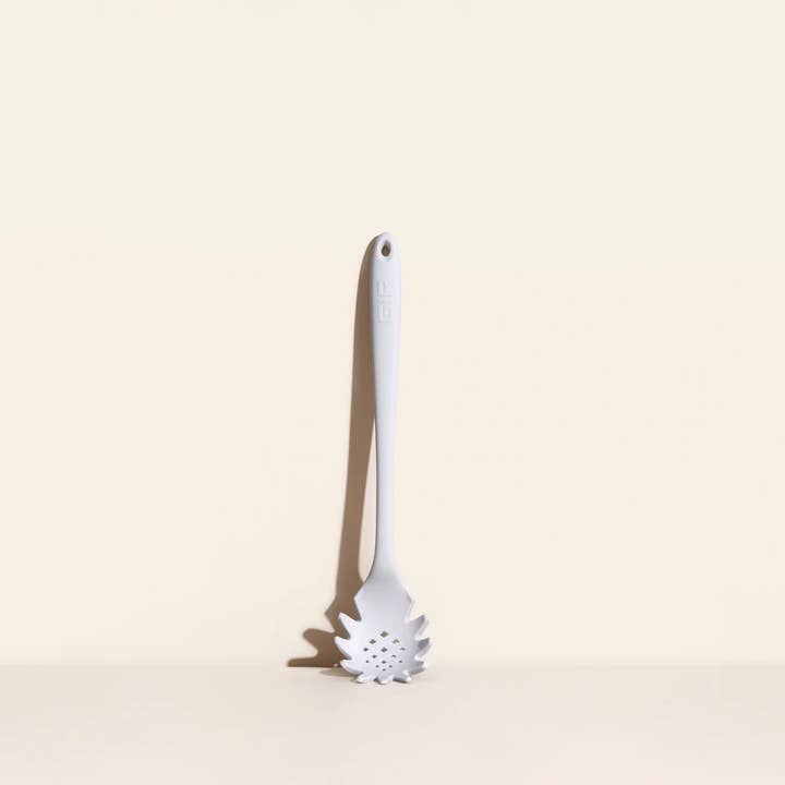 GIR Get It Right - Wholesale Kitchen Spoon - GIR Spaghetti Spoon2