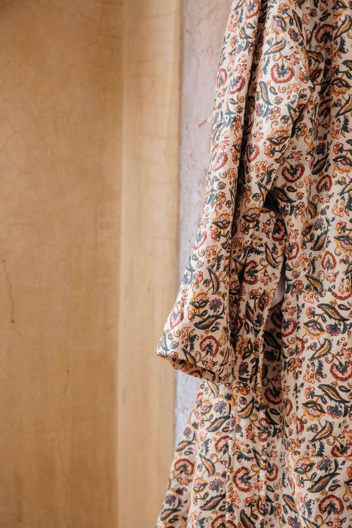 Cr me Feuille Sauvage Leila Adult Bathrobe - flowers - yellow - green for wholesale on Faire5